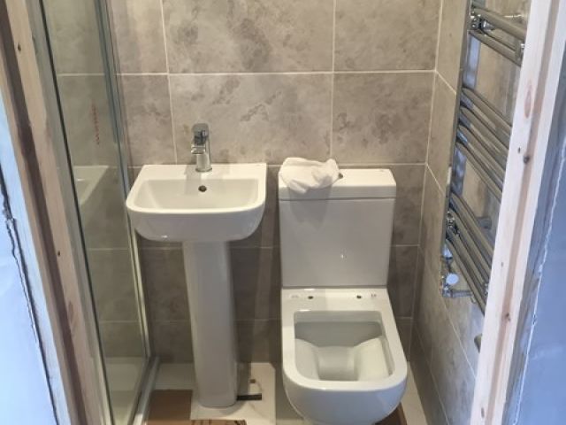 shower-rooms (12)-kireth-ai